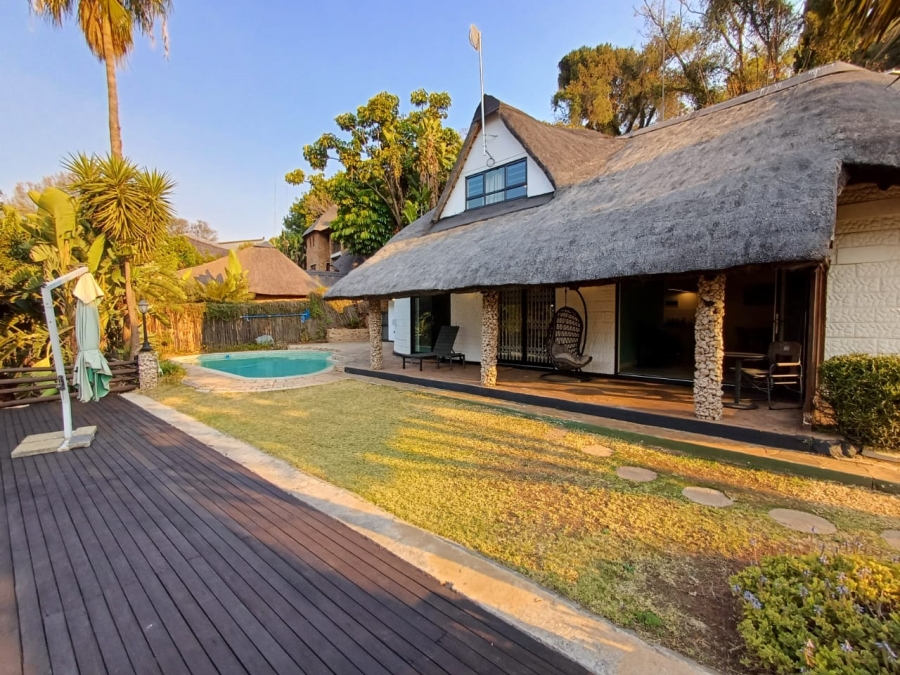 3 Bedroom Property for Sale in Kosmos North West